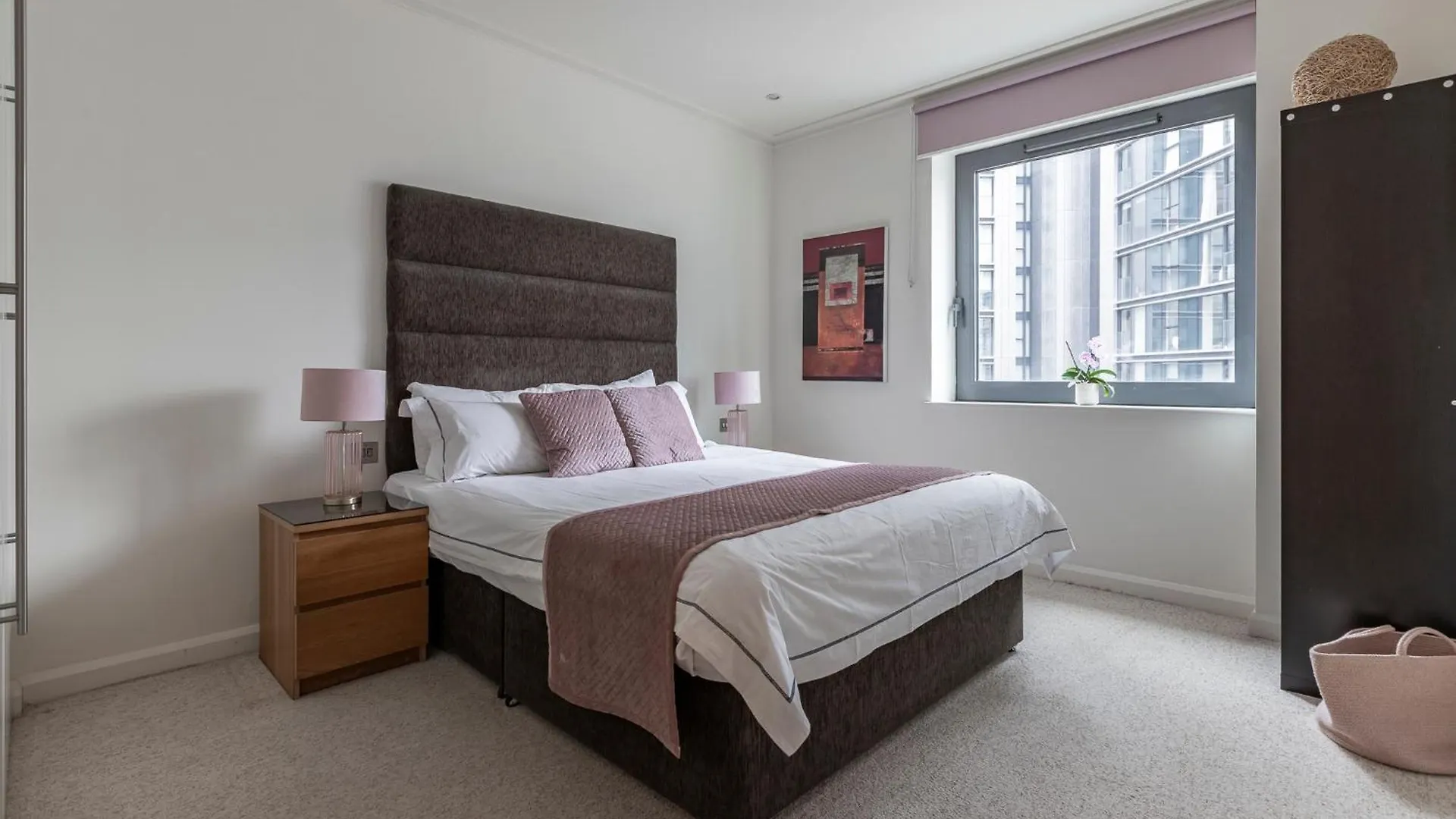 City Waterfront Apartments London 0*,  United Kingdom